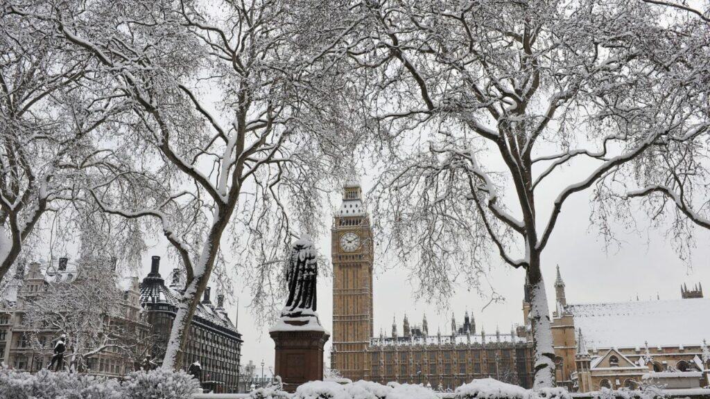 Big Ben, Westminster Palace, London, England at Christmas